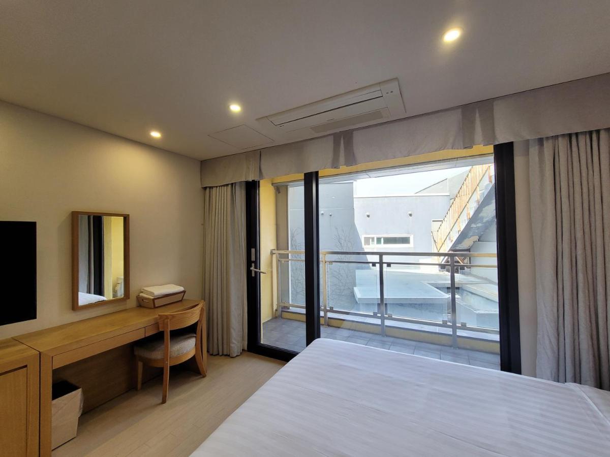 BK Hotel Jeju Seogwipo Exterior foto
